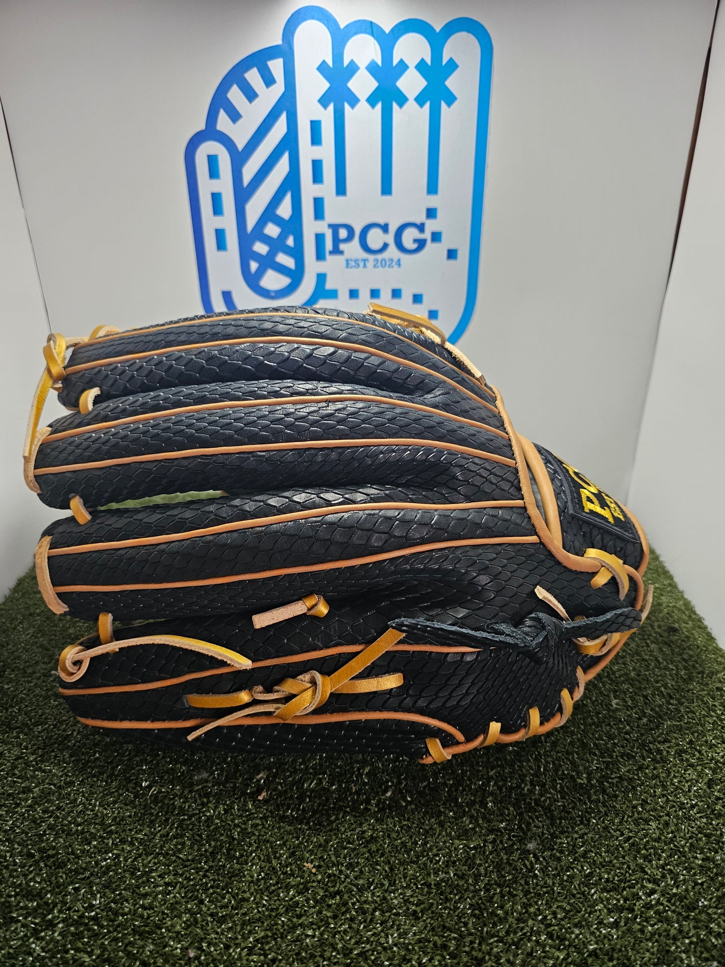 PCG Custom Fielding Glove