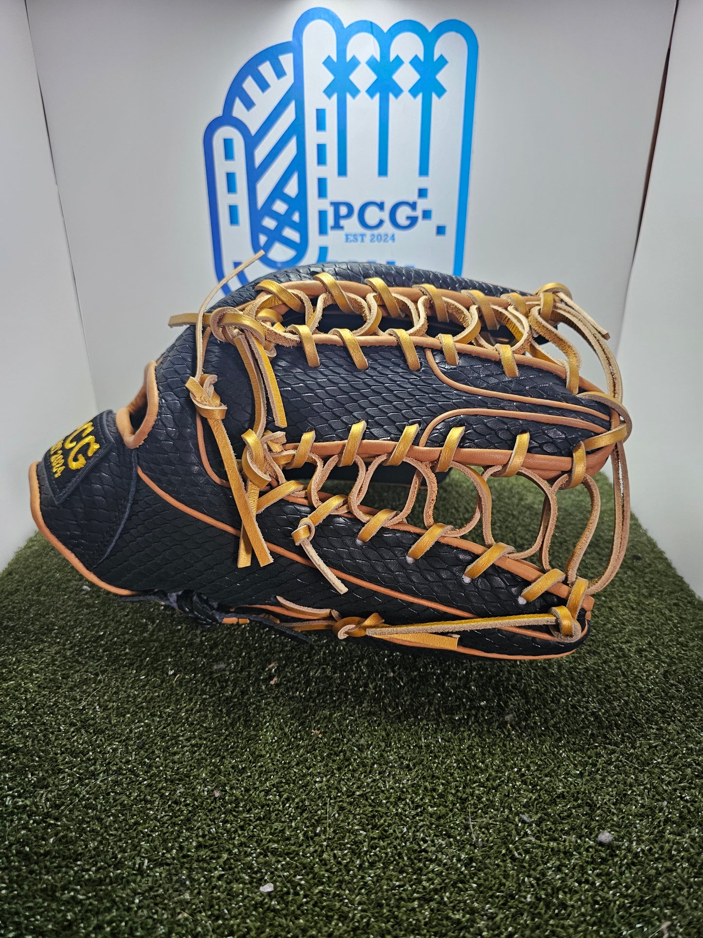 PCG Custom Fielding Glove